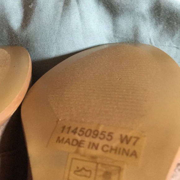 Hot Topic Exclusive Outlander Tartan Taupe Lace-Up Heel Booties - Picture 8 of 10